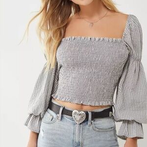 🚨4/$10🚨 UO Gingham Cinched-Sleeve Blouse